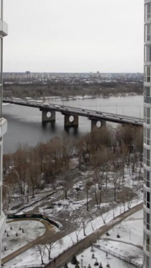Stylish Panoramic Apartments Dnipro Sail Riverside Kiev