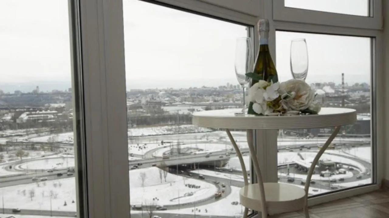 Stylish Panoramic Apartments Dnipro Sail Riverside Kiev